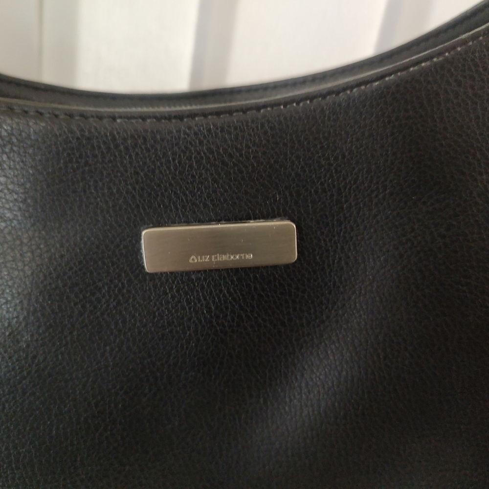 Liz Claiborne Black Shoulder Bag Sleek Minimalist Design - Picture 7 of 16